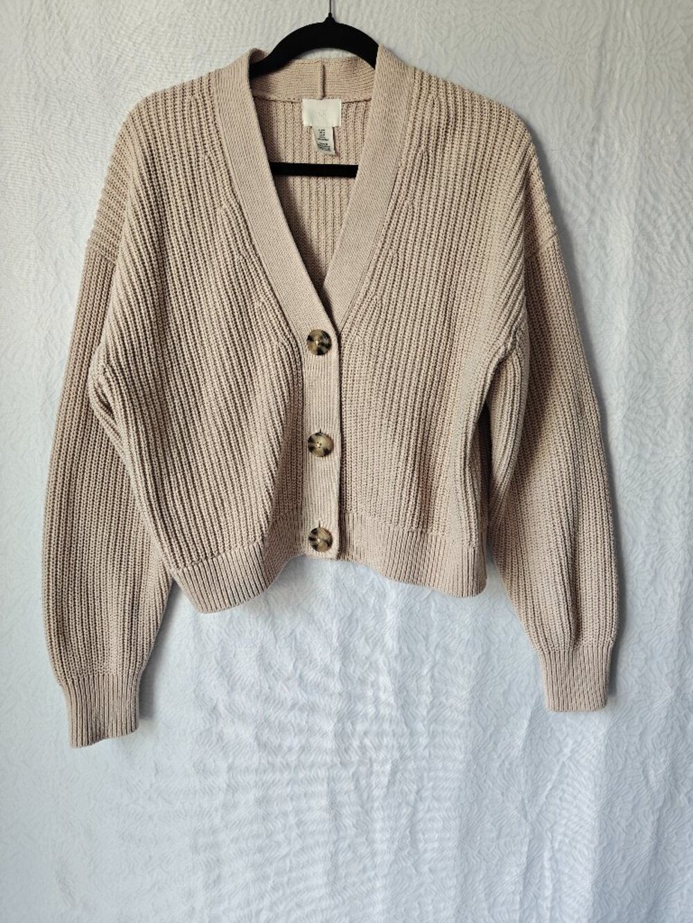 H&M Chunky Ribbed Knit Cropped Cardigan Sweater Beige Medium EUC - Picture 1 of 8